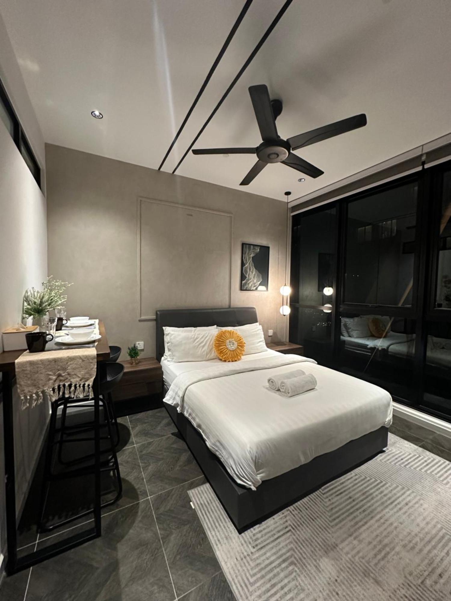 Scarletz Suites Klcc By Aura Kuala Lumpur Dış mekan fotoğraf