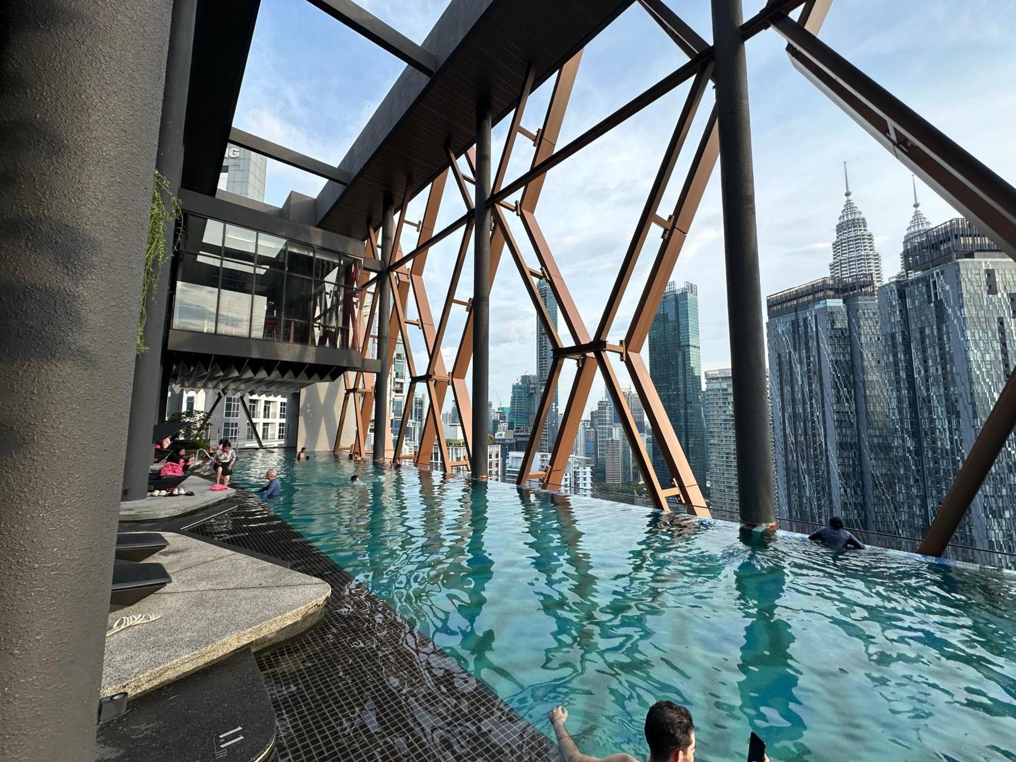 Scarletz Suites Klcc By Aura Kuala Lumpur Dış mekan fotoğraf